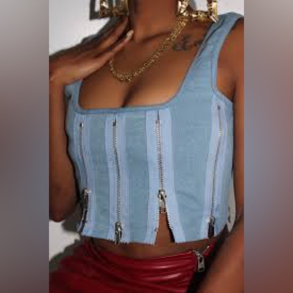 HOT & DELICIOUS CROSS THE LINE ZIPPER TOP - Picture 7 of 12